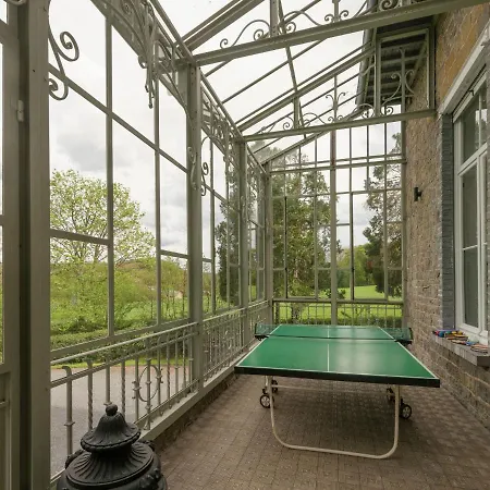 Beautiful Manor House In A Park Near Rochefort Hébergement de vacances Forrieres