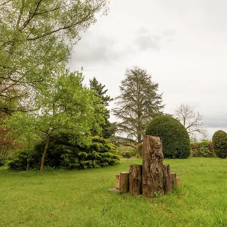 Vakantiehuis Beautiful Manor House In A Park Near Rochefort *