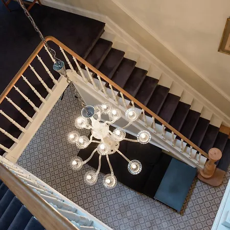 度假居 Beautiful Manor House In A Park Near Rochefort Forrieres